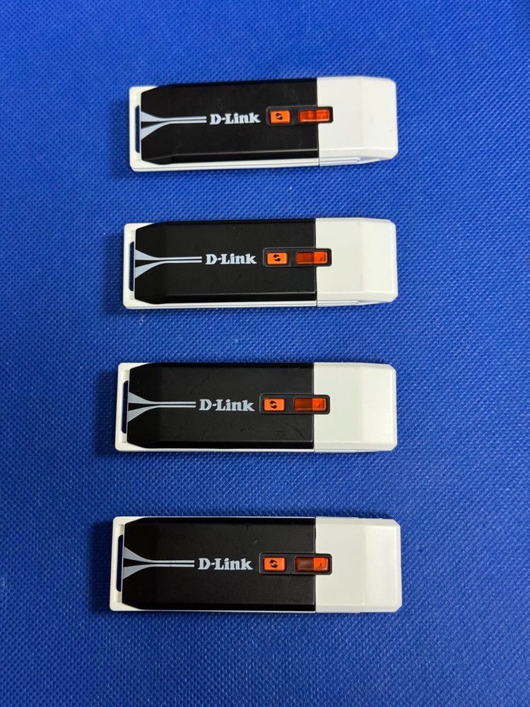 (1) D-Link DWA-140 RangeBooster Draft 802.11n Wireless USB Adapter