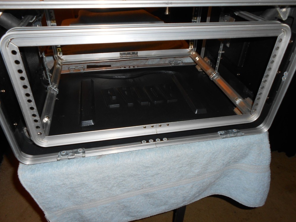 Gator G-SHOCK 4L Shockmount 4U Rack Case