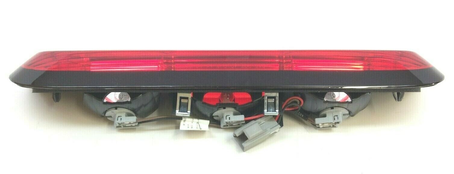 Chevrolet Silverado GMC Sierra High Mount Third Brake Stop Light Cargo Lamp OEM