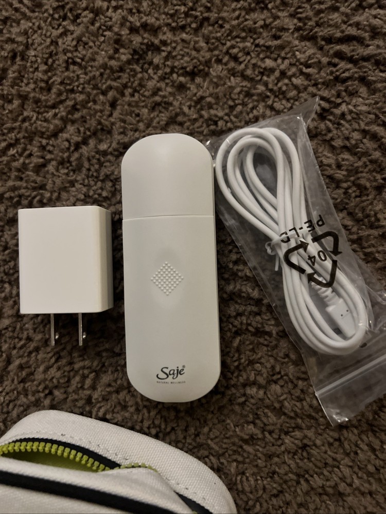 Lululemon Saje Aroma Therapy Diffuser - the Reset Kit Personal
