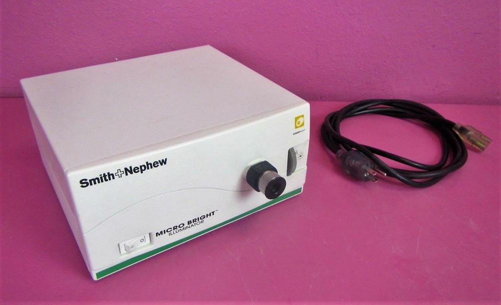 Smith & Nephew Micro Bright Illluminator 100W  Xenon Surgical Light Source