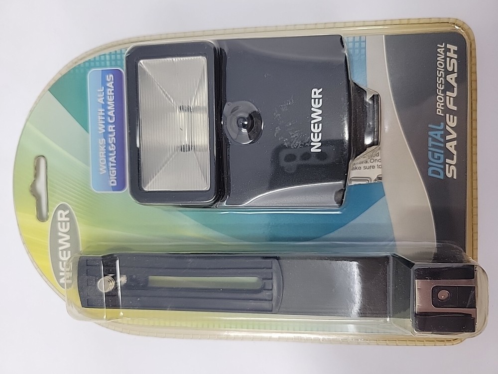 Neewer Digital Professional Slave Flash - With Mounting Bracket - New Sealed
