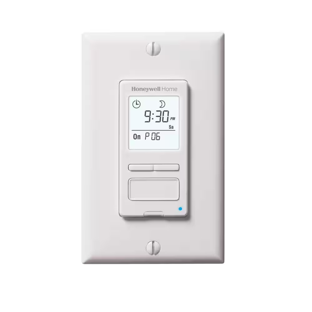 120-Volt 7-Day Programmable Indoor Light Switch Timer with Automatic Daylight Sa