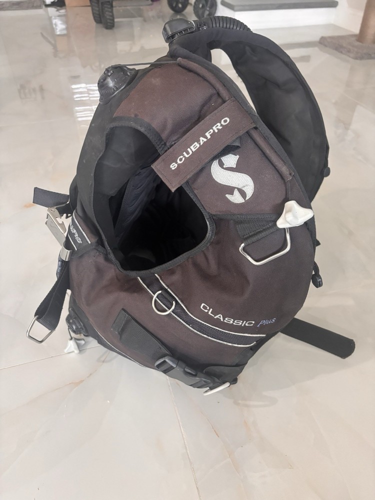 Scubapro Classic Plus Large BCD With Air2 Regulator