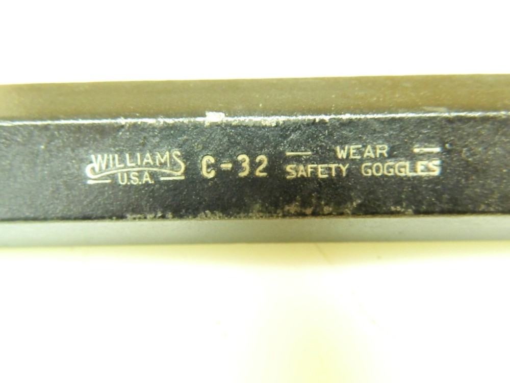 WILLIAMS C-32 Standard Cold Chisel 1" in Straight Tip 8" OAL