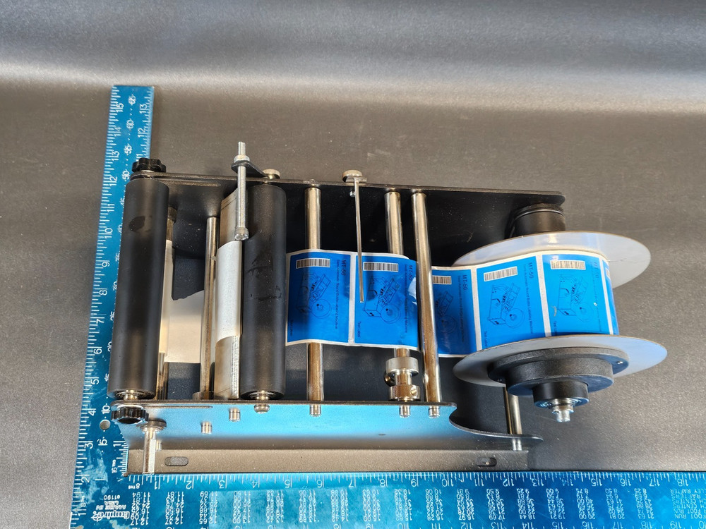 Manual Round Bottle Labeler
