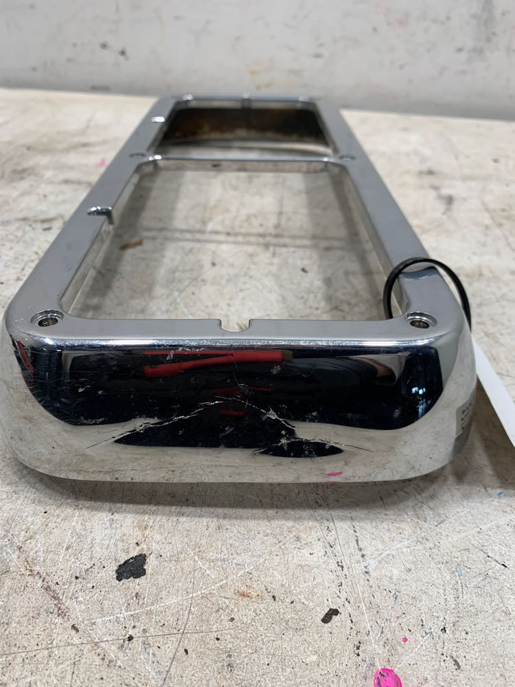 Western Star 4900 Light Bezel (710-10308)