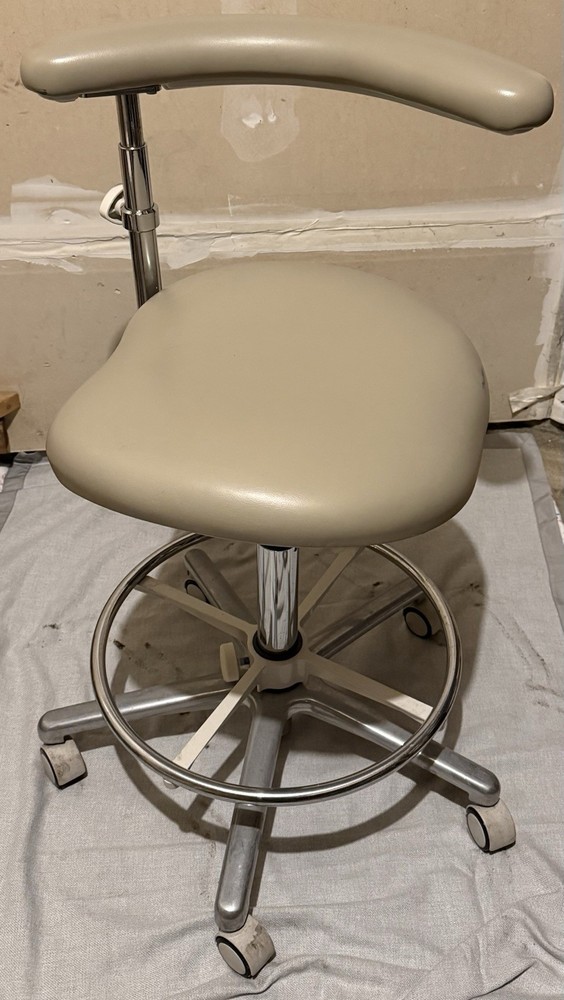 Brewer 2052L Dental Ergonomic, Contoured, Adjustable Assistant Stool