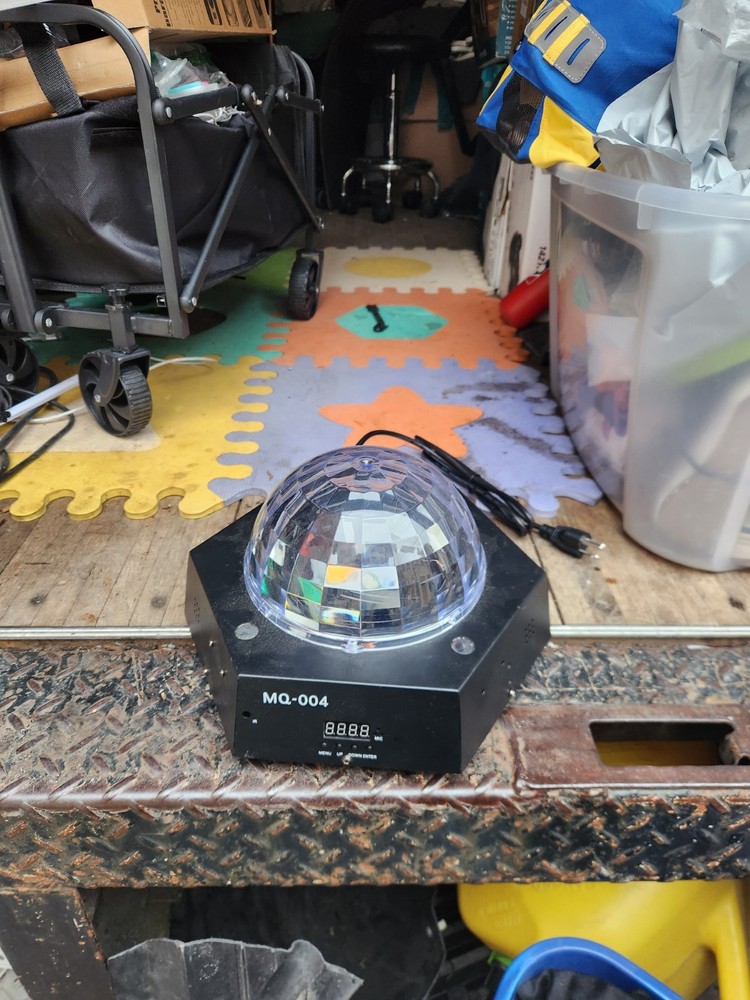 MQ-004 LED Effect Light Multicolor DMX Control with Built-in Display