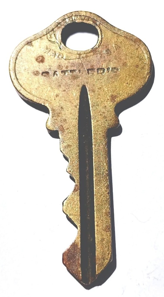Vintage Key UNGER MFG CO Appx 2" Replacement Locks