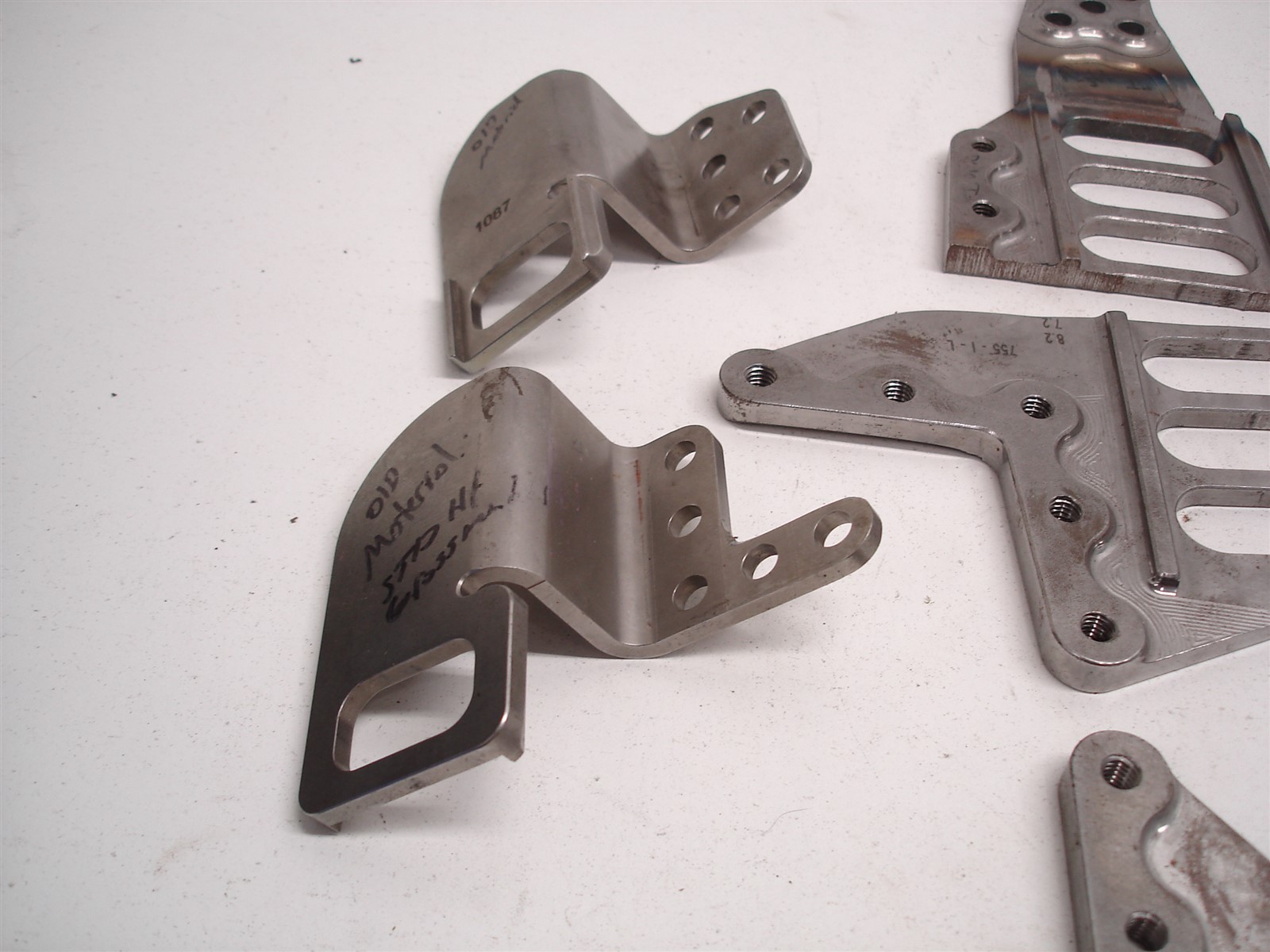 22 NASCAR LOWER CONTROL ARM STEEL MOUNTING BRACKETS / PLATES FOR ECCENTRIC SLUGS