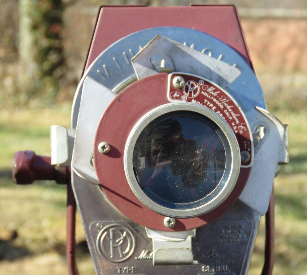 Mole Richardson Mini-Spot Optical, #59