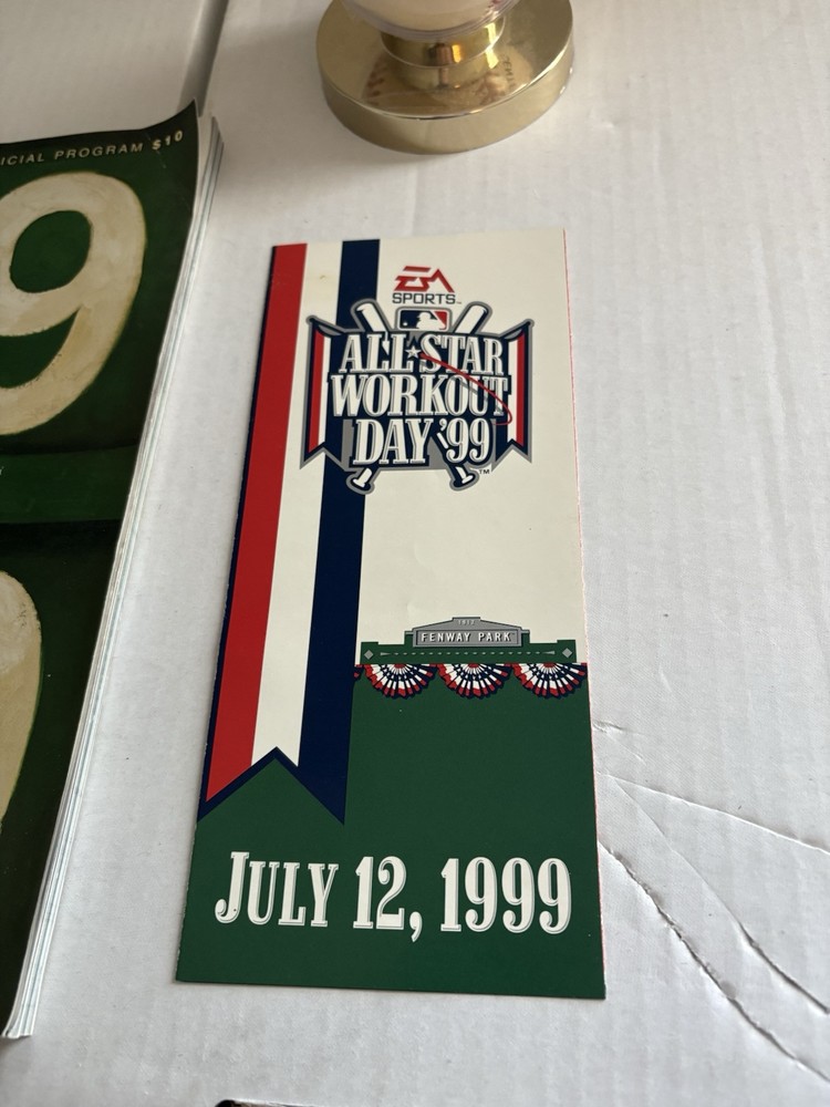 1999 All Star program w/ Aaron signed ball