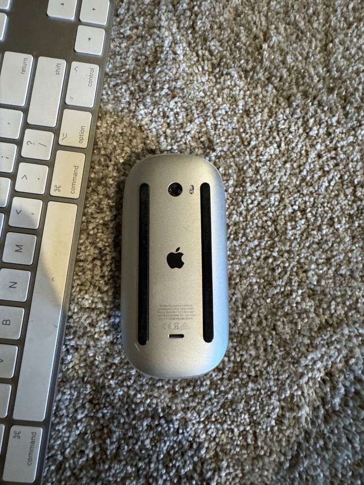 Apple Magic Keyboard 2 A1843 with Magic Mouse 2 -A1657 - White