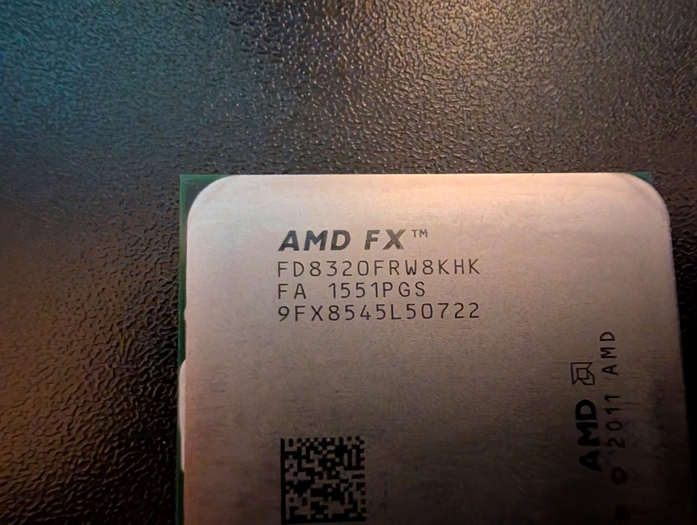 AMD FX 8320 FD8320FRW8KHK 3.5GHz 8 Core Socket AM3+ CPU Processor W/Plastic Case