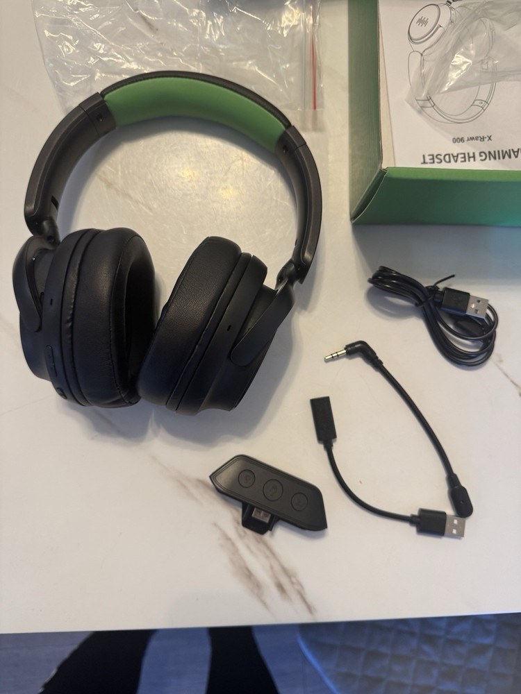 X-RAWR 900 gaming headset with mic