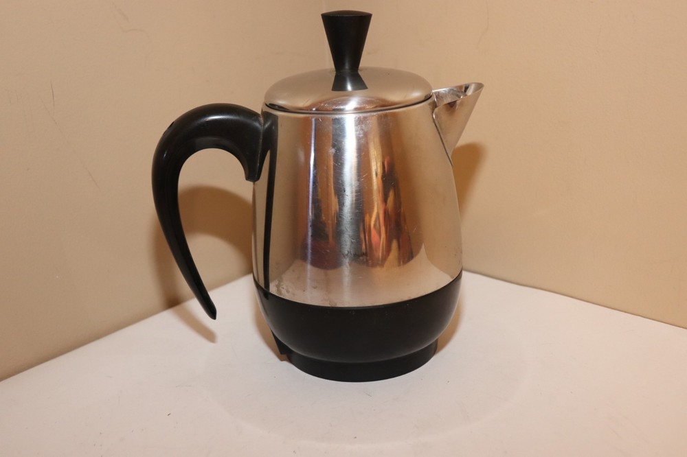 Farberware 134B Superfast Fully Automatic 2-4 Cup Electric Coffee Percolator Pot