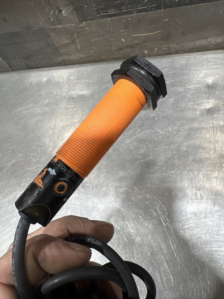 CONAIR material Hopper Model:DL ifm kg5047 Proximity Sensor