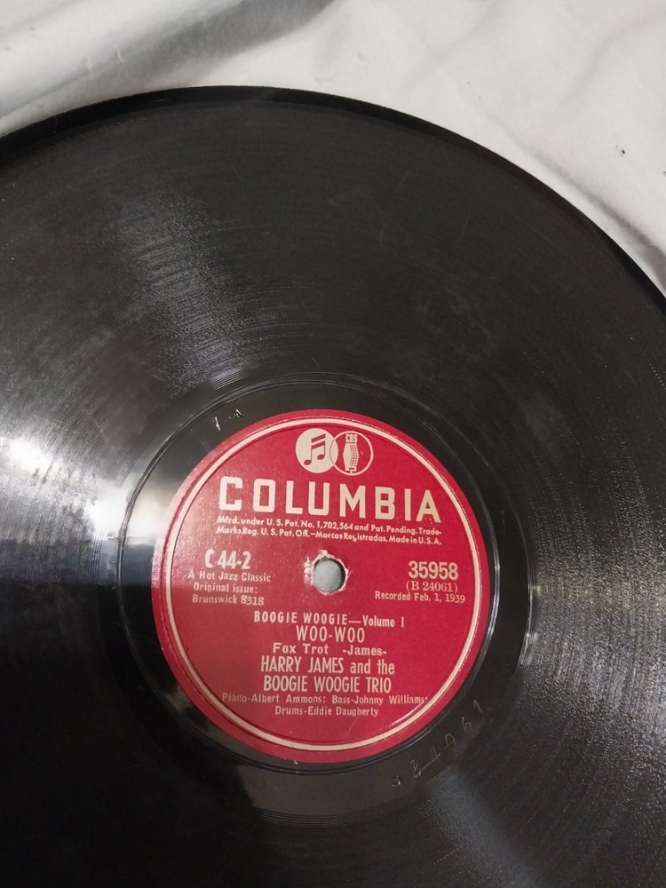 victrola record player antique