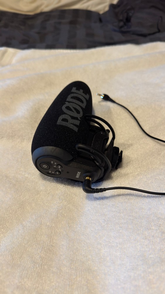 Rode VideoMic Pro Shotgun Condenser Microphone. Never used.