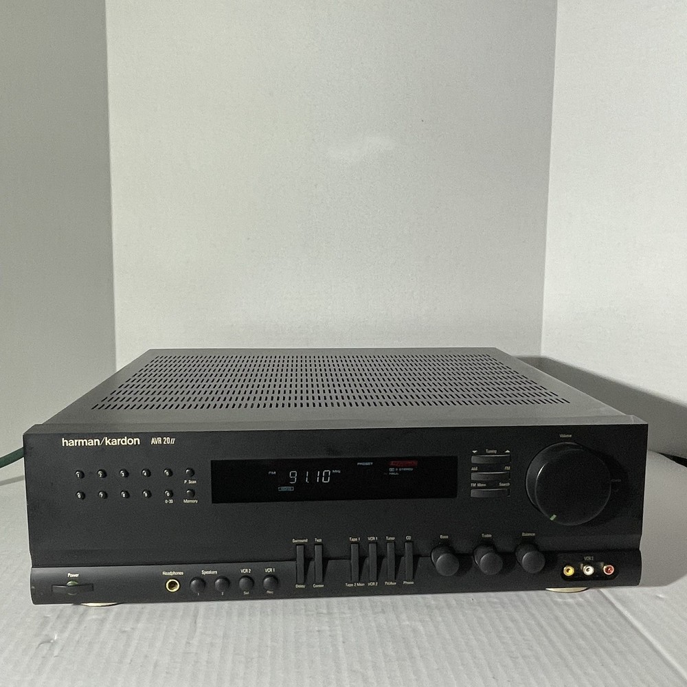 Harmon Kardon AVR20II Receiver TESTED  NO REMOTE