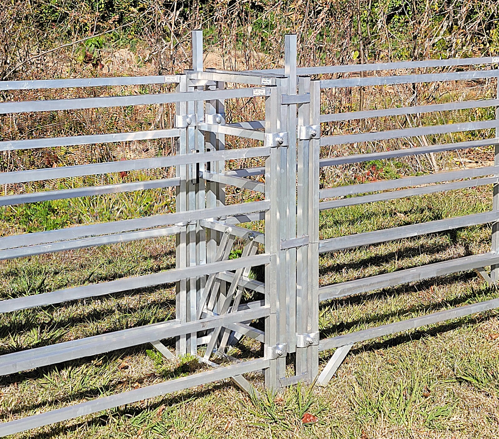 Aluminum 40-Inch-Tall Sheep & Goat Sliding Stop Gate 4 Sorting Alley Pen Systems