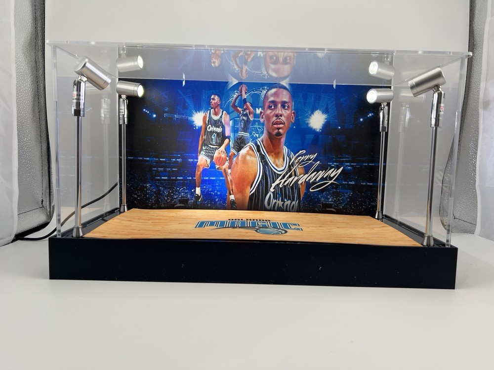 Penny Hardaway - Magic - Custom 2-3 Card PSA Display Case W/ LED Lights