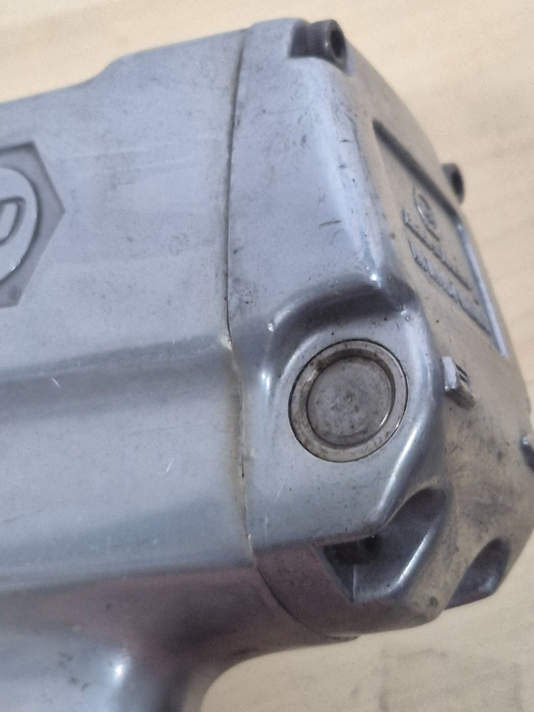 Air Tool Impact Chisel with 3 Bit attachments set