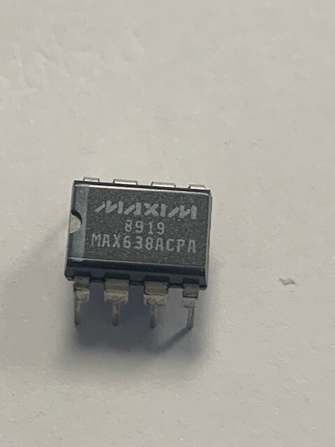 MAX638ACPA   IC