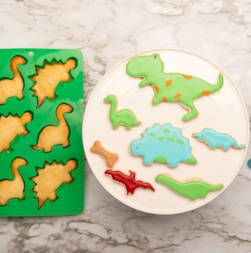 Oven diswasher safe, Dinosaur Baking Party Set