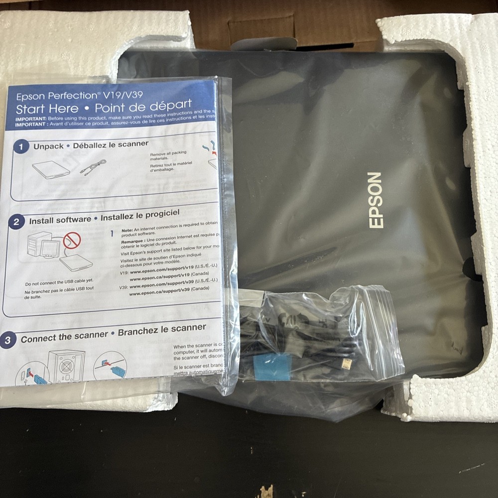 Epson Perfection V39 Flatbed Scanner - Black - Open Box (T)