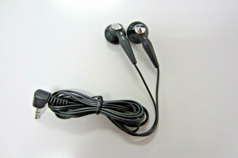Black Earbuds with Right Angle Connector (wired)