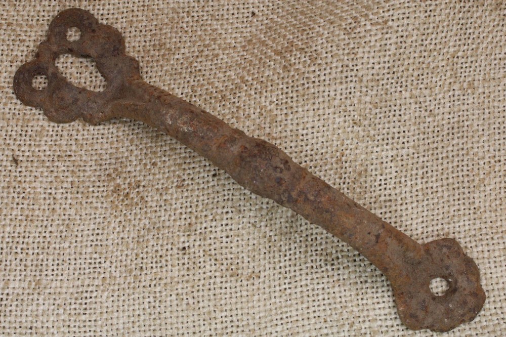 Old Thumb Latch Screen Door 6 1/8” Handle Pull Barn Very rusty Rustic Texture