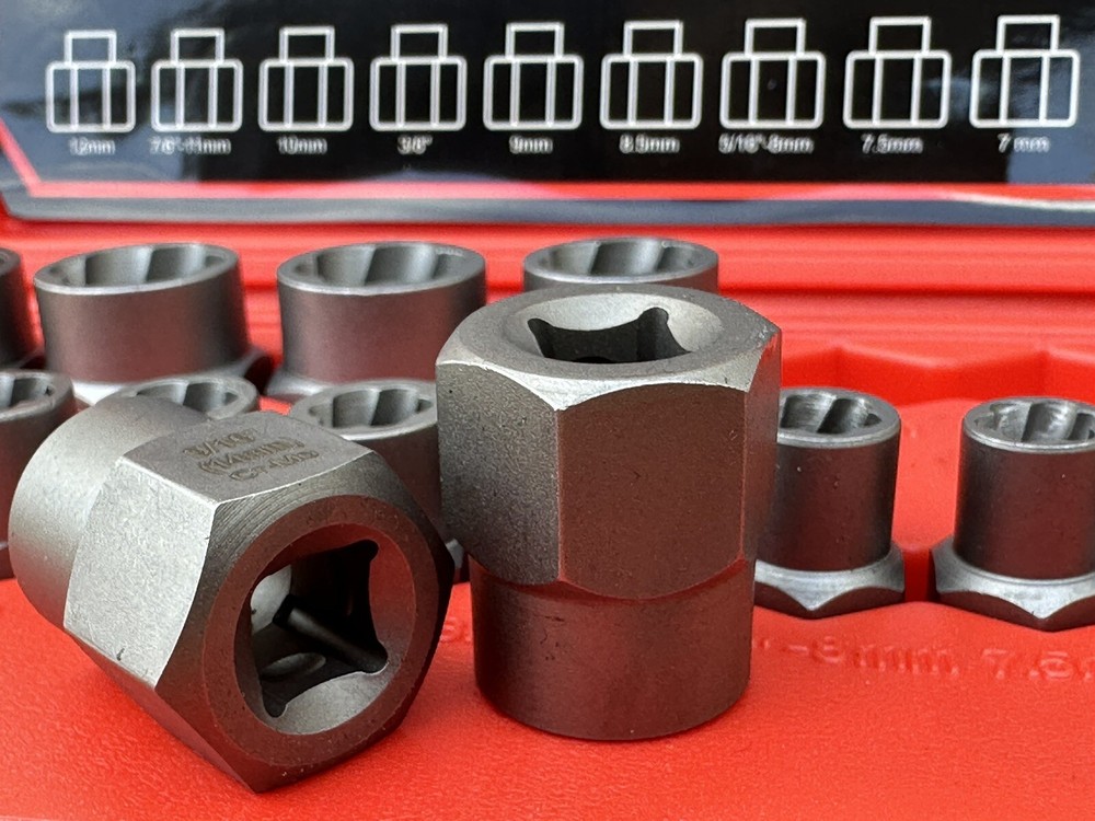 27pc 3/8” Dr. Impact Bolt Nut Extractor Twist Socket & Screw Removal Bits Tools