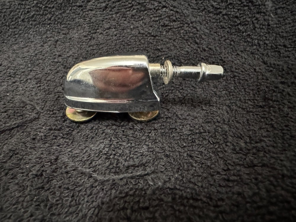 Yamaha Stage Custom tom drum lugs. Complete, excellent.