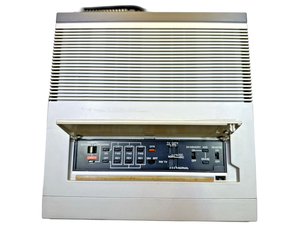 Panasonic PV-A600 Programmable Tuner Timer Vintage | Powers On Tested