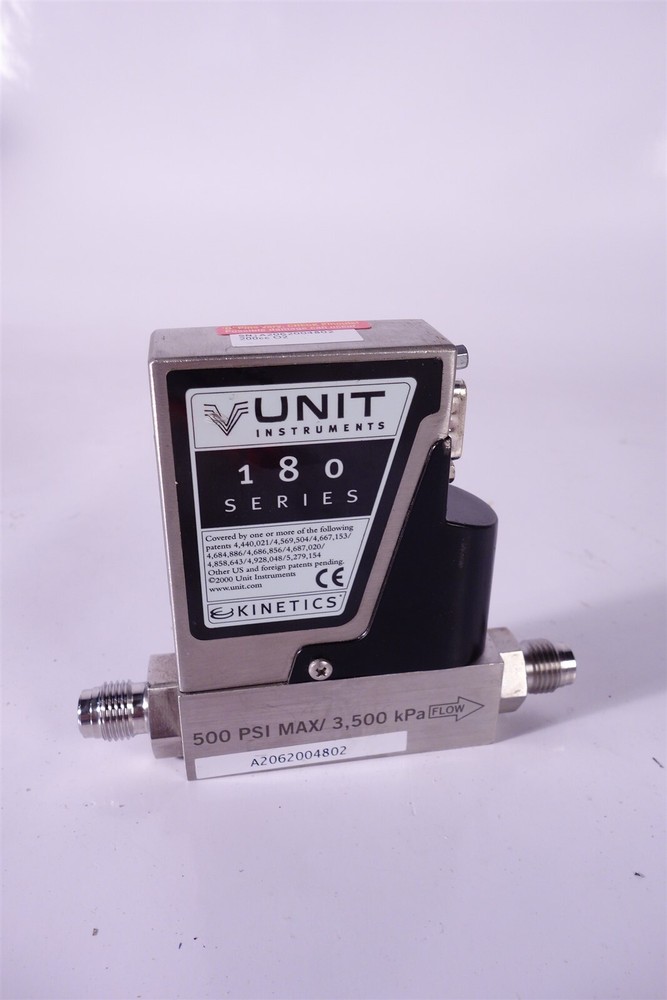 Unit Instruments UFC-180 Mass Flow Controller O2 200cc