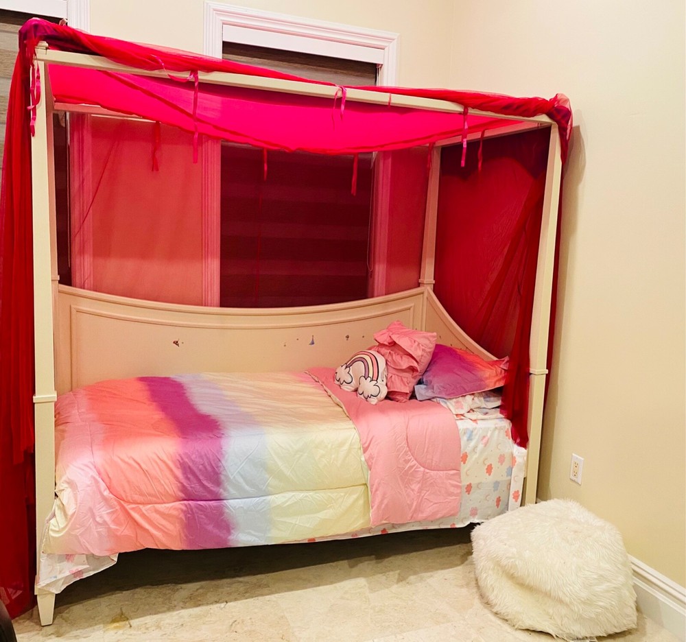 white twin bedroom set