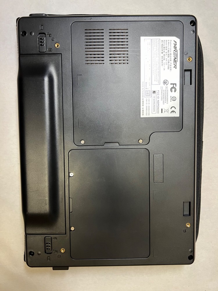 Partner Tech EM-200-XP-X Tablet