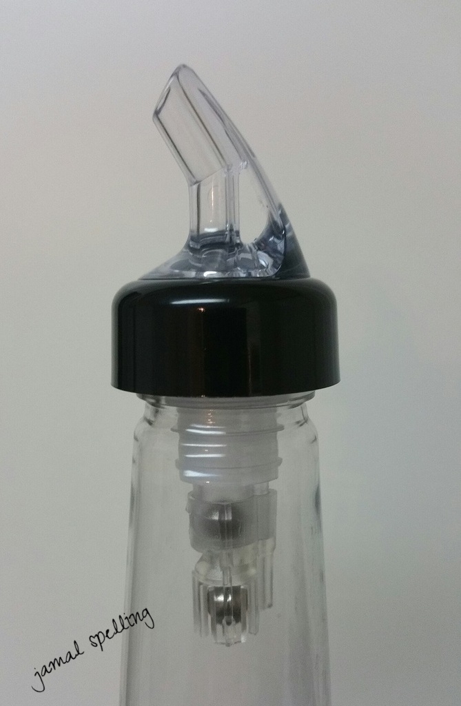(1x) BAR POUR SPOUT 1-1/4 oz Measured Ounce Bottle Liquor Wine Pourer & Dust Cap