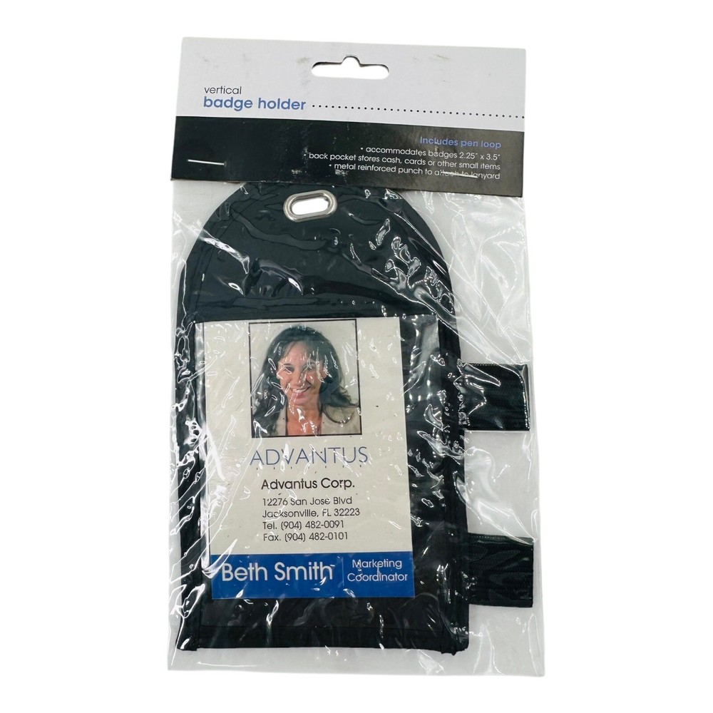 Advantus Vertical Badge Holder w/ Pen Loop Black for 2.25" x 3.5" Insert