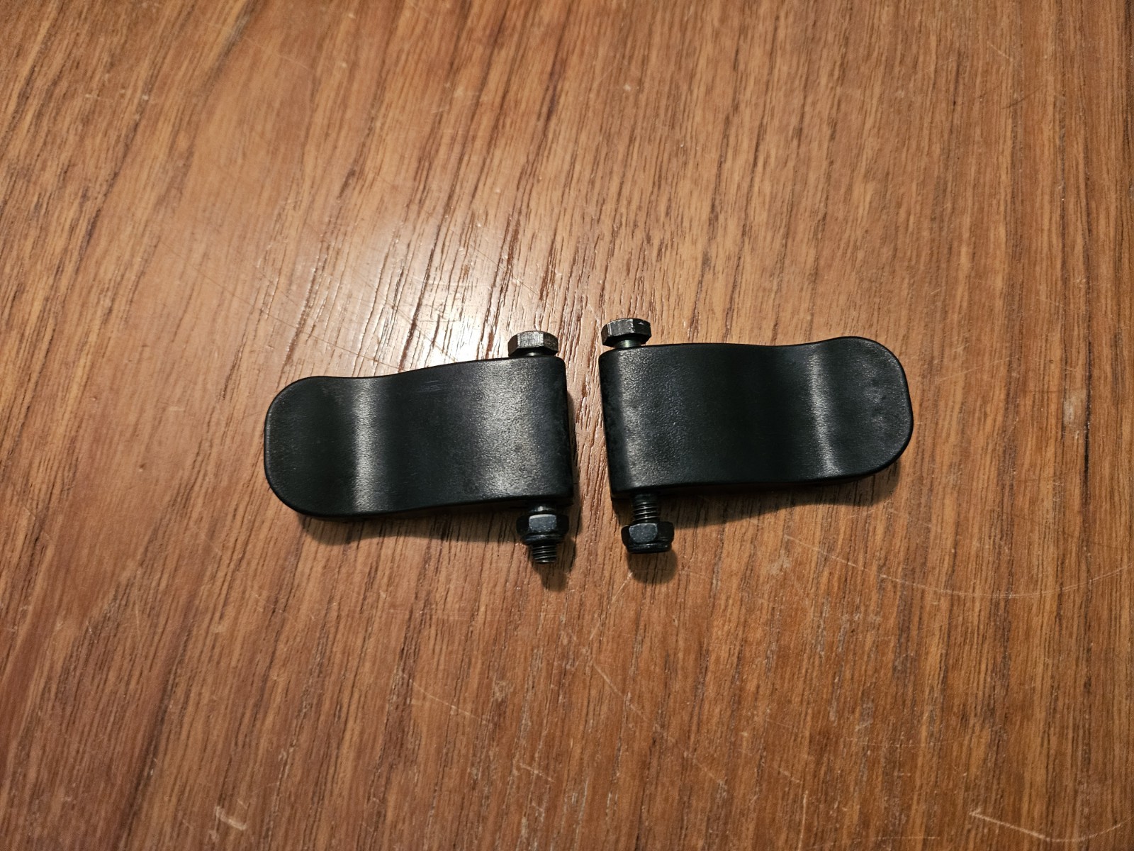Teeter Hang Ups Inversion Table Replacement Part Latching Clips Pair