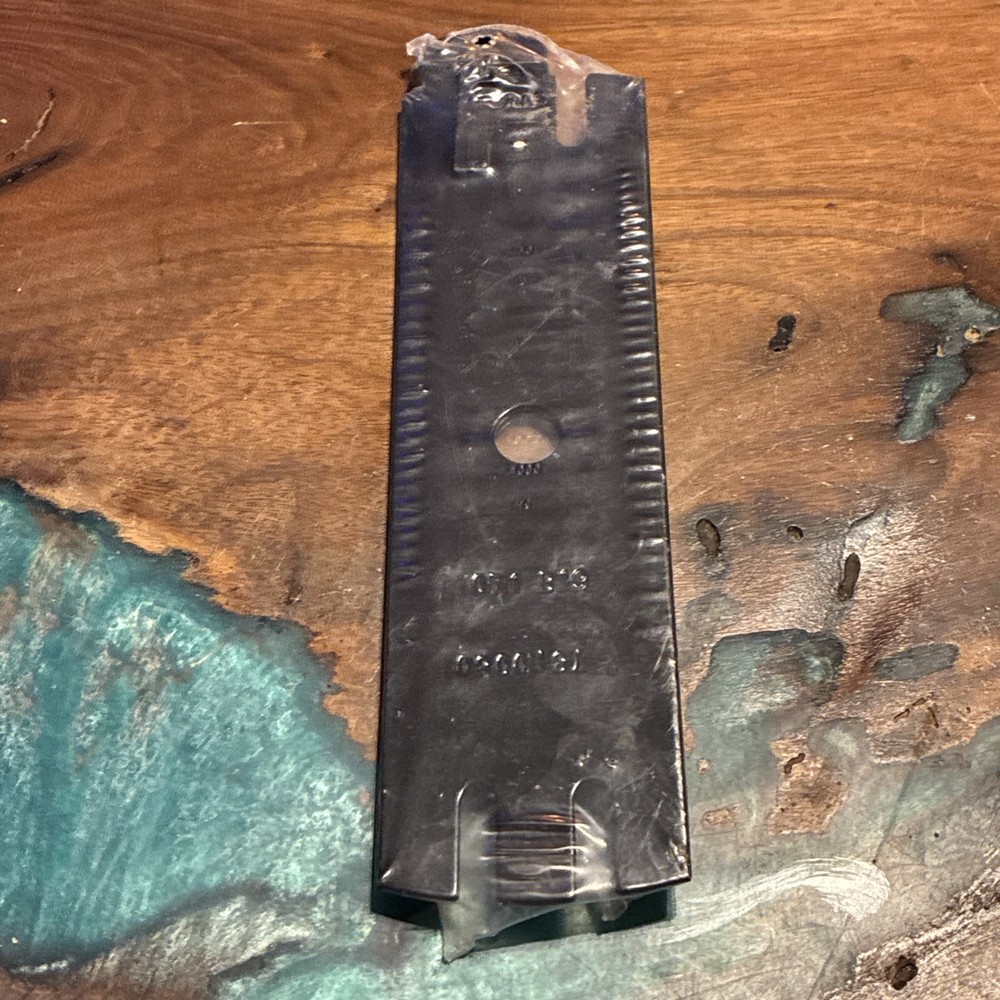 MTD Edger Blade 9" X 2 1/2" # 981-0080. BX2