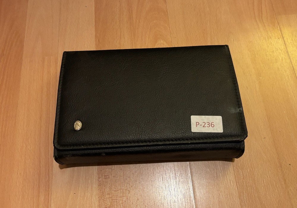 Lexus IS complete book pack 2009