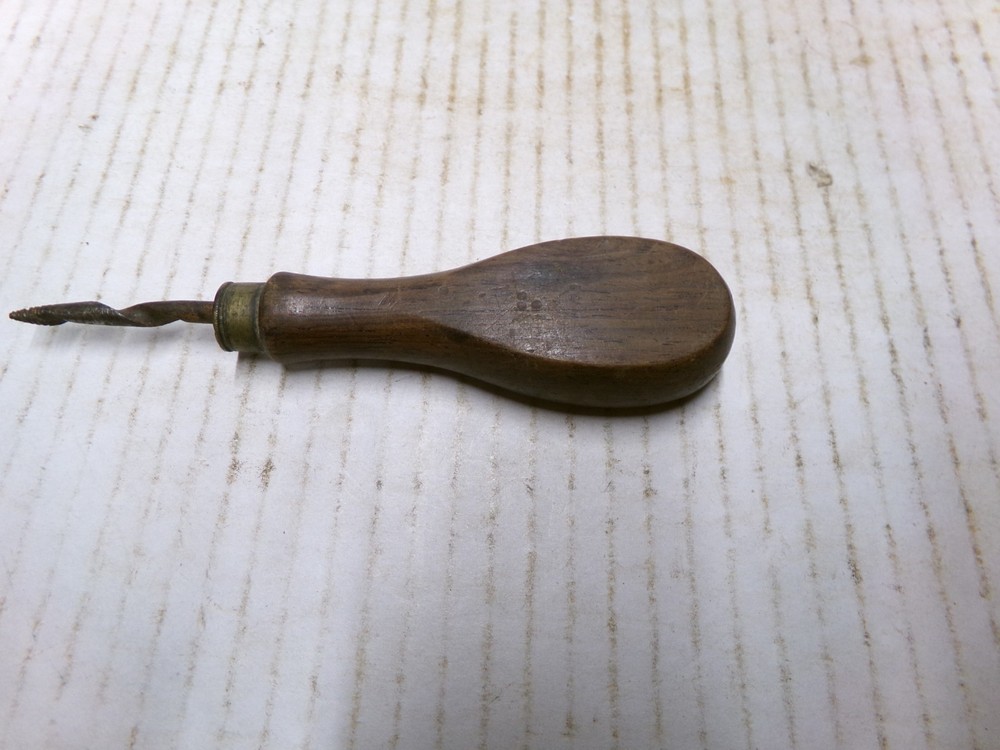 Wooden Handled Gimlet 5" Vintage Tool
