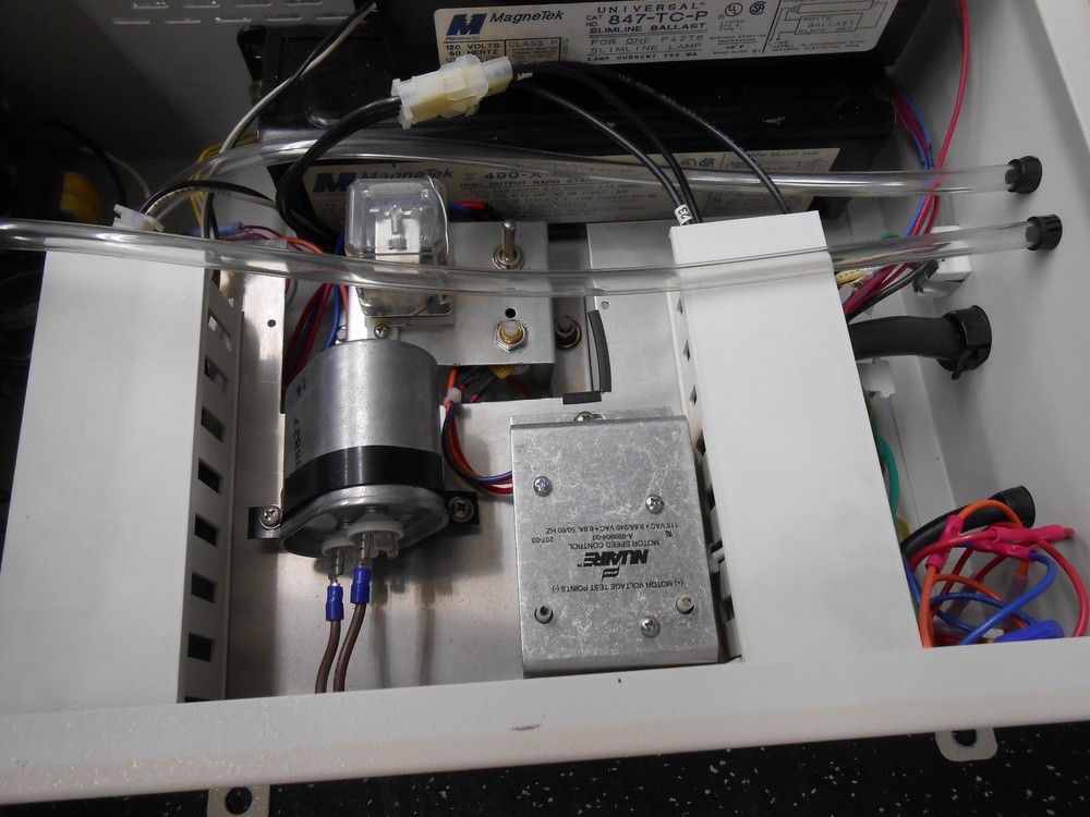 NUAIRE LABGARD 407-500 DIGITAL MANOMETER SENTRY SYSTEM