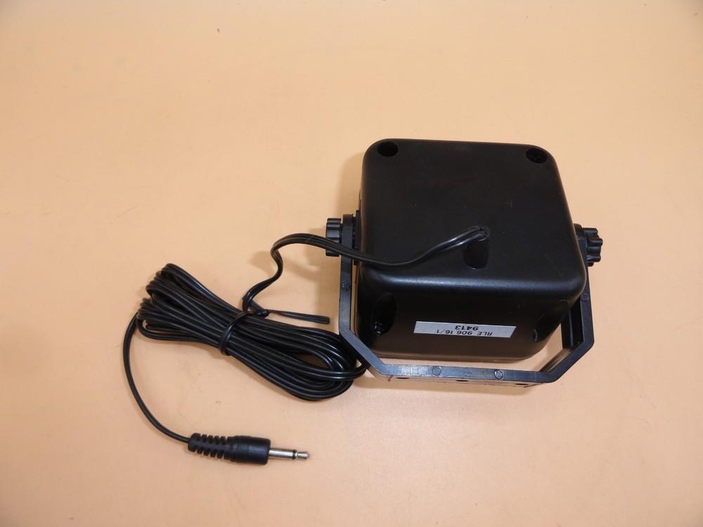 MINI SPEAKER 2 1/2" x 2 1/2" x 2" deep W/Mounting Bracket
