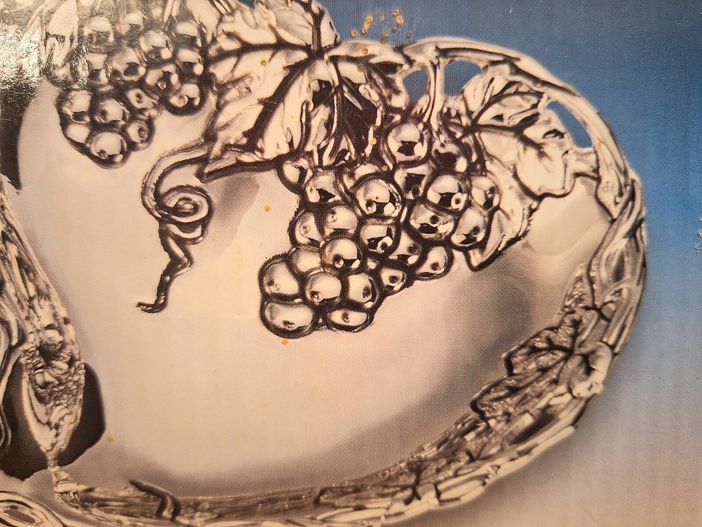 Godinger Silver Plated Double Heart Dish Grape Design Decor Gift