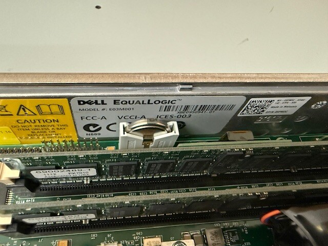Dell PS6000 0944836-03 Equallogic E01J SAS SAN Disk Array 16X 600GB SAS Modules