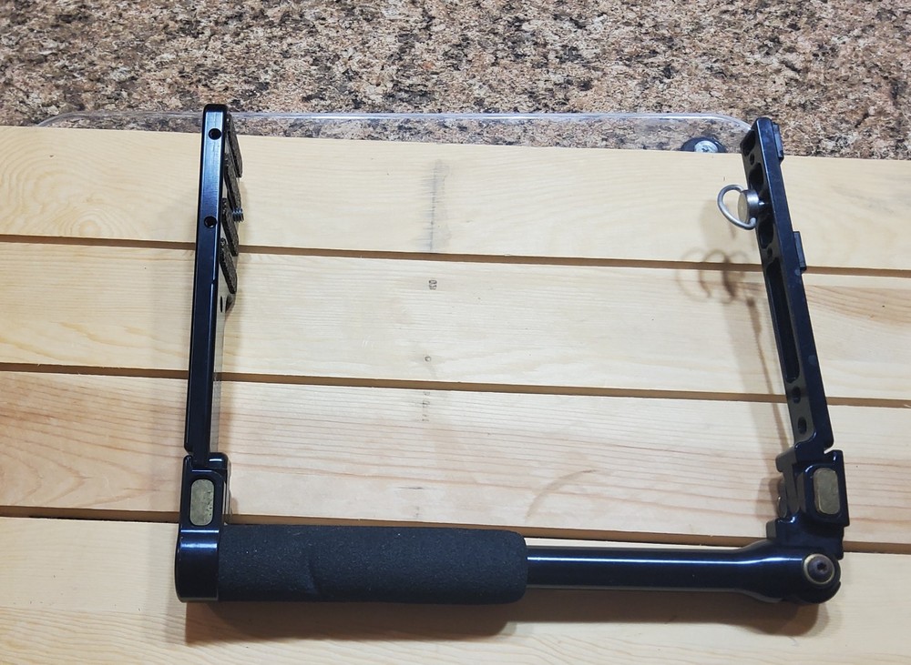 Custom Brackets CB Folding-T Camera Flash Bracket